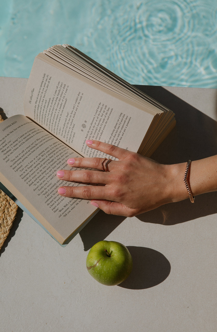 Golden Wing classic ring, rose gold